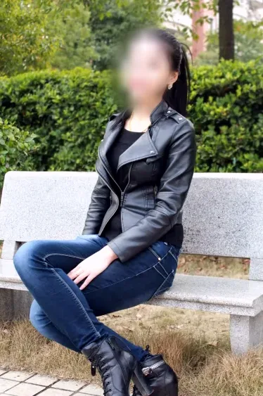 Marie, 31